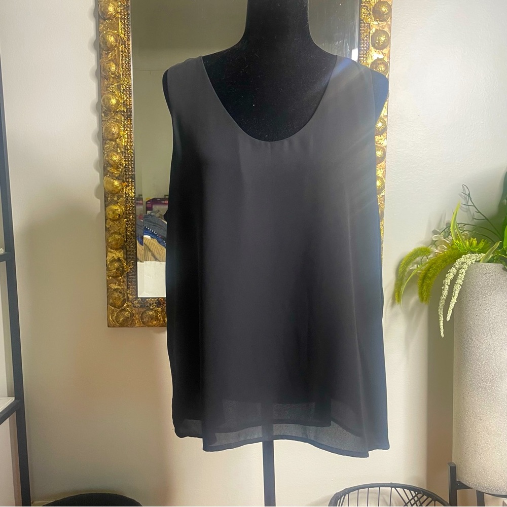 Women’s Simply Styled Black Sleeveless Blouse Top Size XL